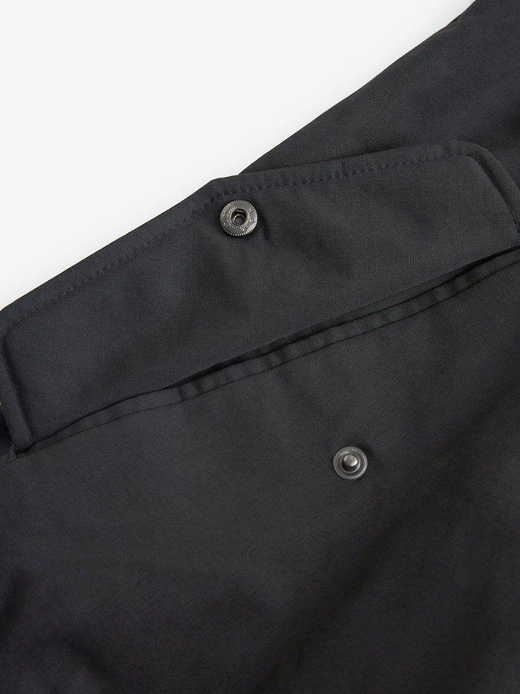 Einfarbig schwarz - Wasserabweisende Harrington-Jacke mit Karofutter - Bild 8 von 8 Einfarbig schwarz - Wasserabweisende Harrington-Jacke mit Karofutter - Bild 8 von 8