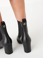 Black Leather Forever Comfort with Motion Flex Heeled Chelsea Boots - Image 3 of 8