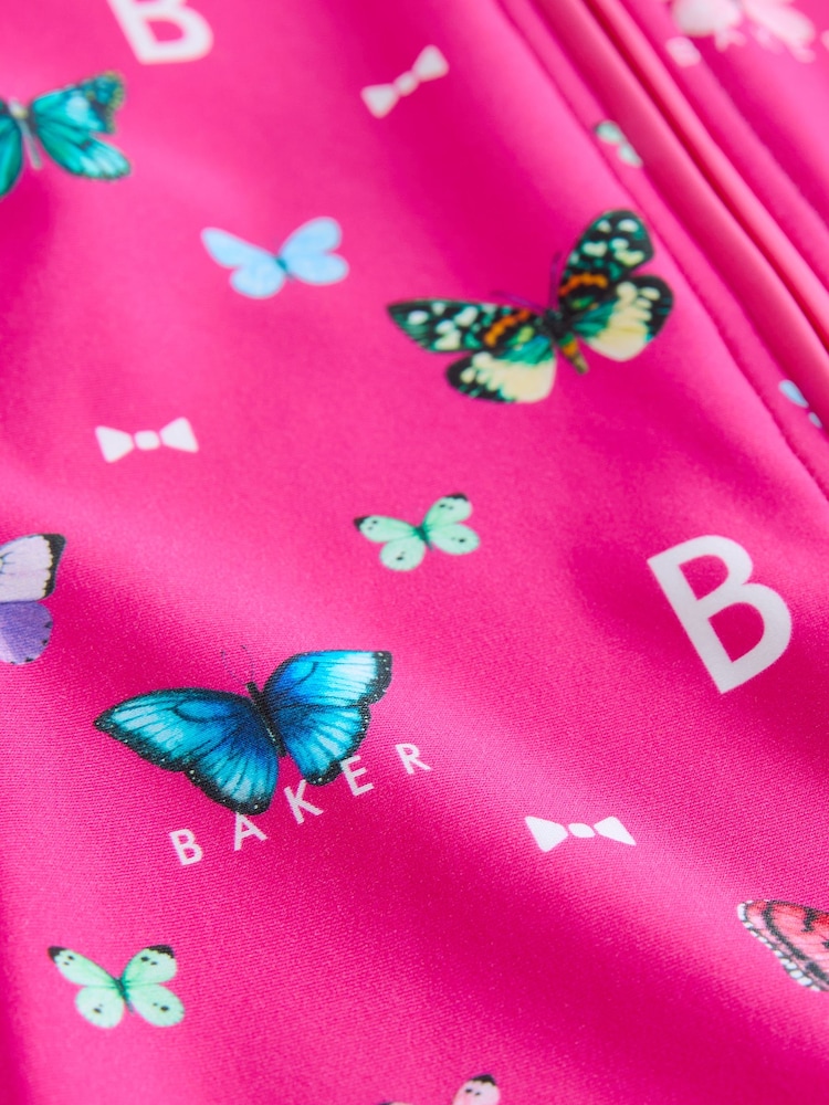 Pink - Baker by Ted Baker Sonnenschutz-Badeanzug und Mütze im Set - Bild 5 von 5 Pink - Baker by Ted Baker Sonnenschutz-Badeanzug und Mütze im Set - Bild 5 von 5
