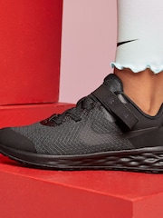 Nike Black Revolution 6 FlyEase Junior Trainers - Image 13 of 14