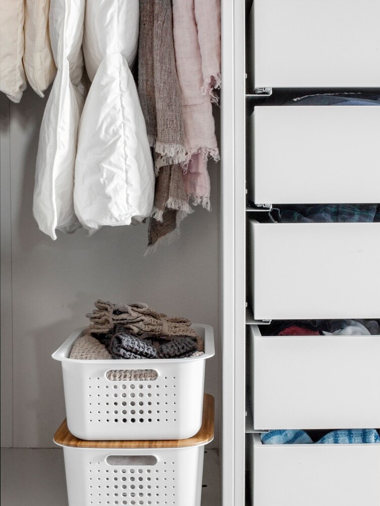 Orthex Set of 4 White Smartstore 13L Baskets With Bamboo Lids - Image 2 of 6