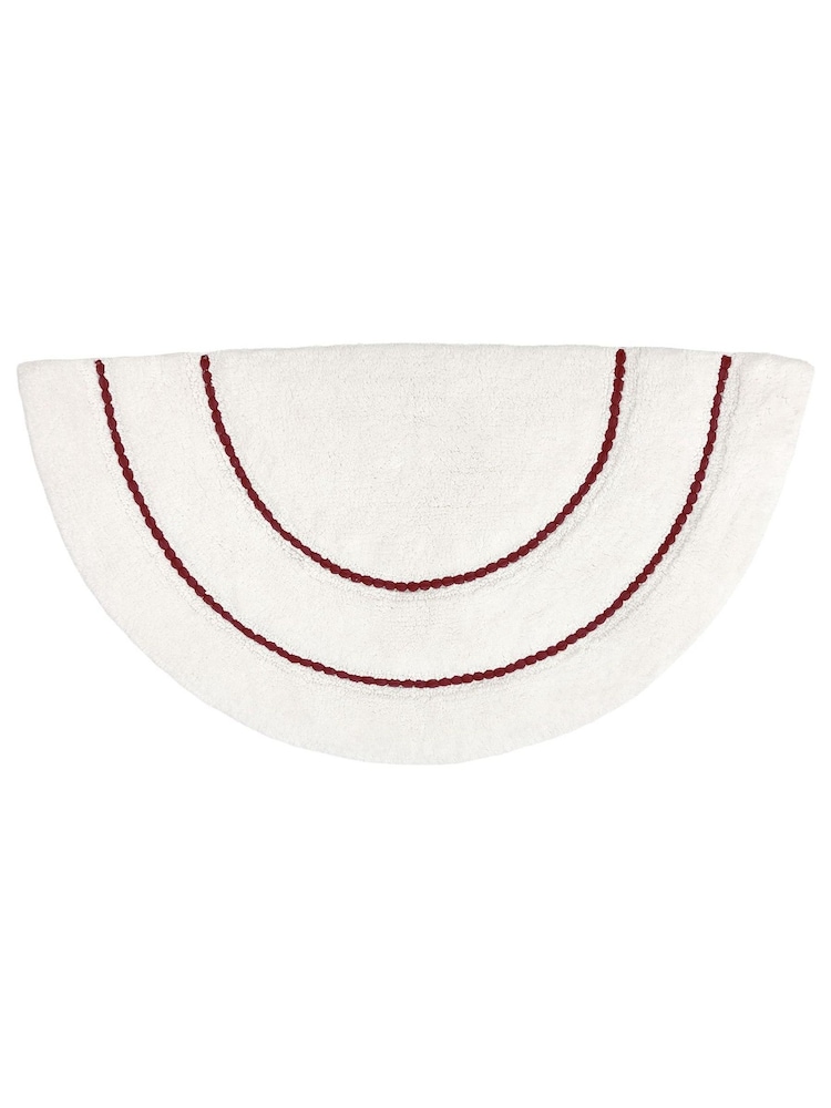 furn. Red Semi Circle 100% Cotton Tufted Bath Mat - Image 1 of 2