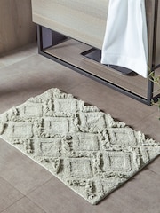 Yard Moonbeam Silver Diamond Tufted 100% Cotton Anti-Slip Bath Mat - Image 1 of 3