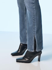Verwaschenes Grau - Own Low Rise Stretch-Jeans mit ausgestelltem Bein und Saumschlitzen - Bild 4 von 11