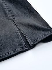 Schwarz - Own Low Rise Stretch-Jeans mit ausgestelltem Bein und Saumschlitzen - Bild 7 von 7