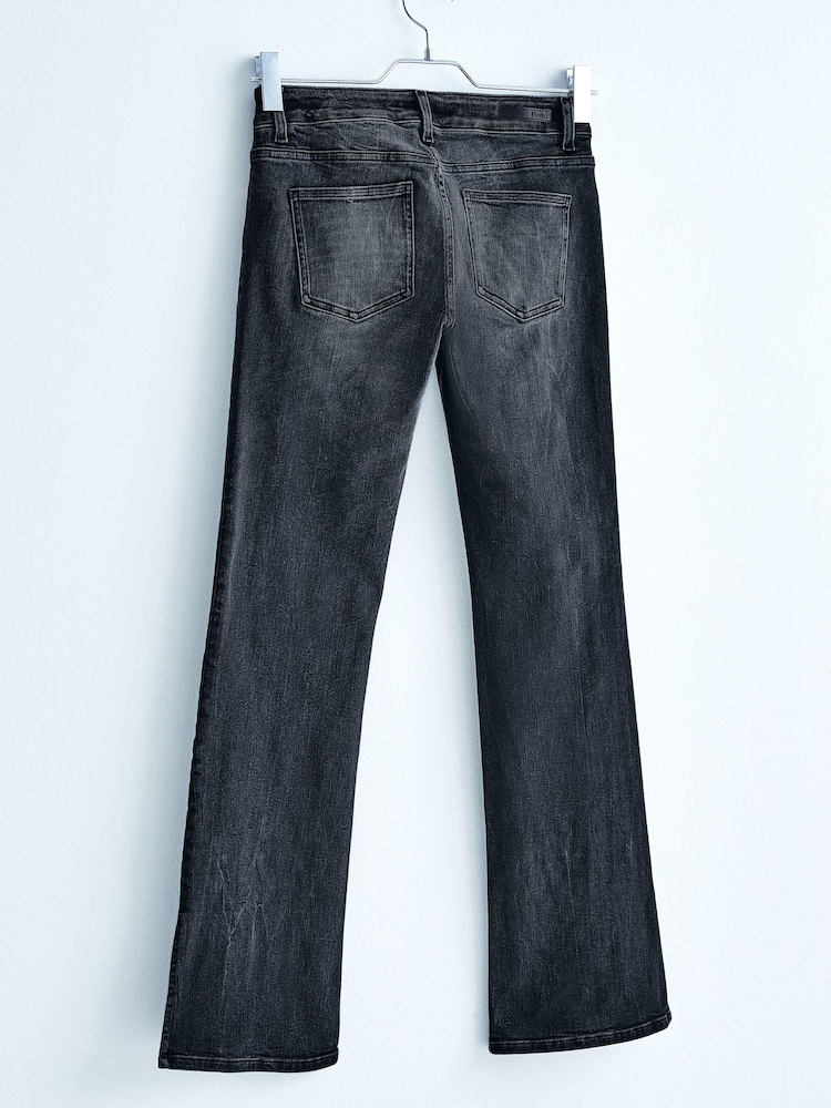 Schwarz - Own Low Rise Stretch-Jeans mit ausgestelltem Bein und Saumschlitzen - Bild 2 von 7