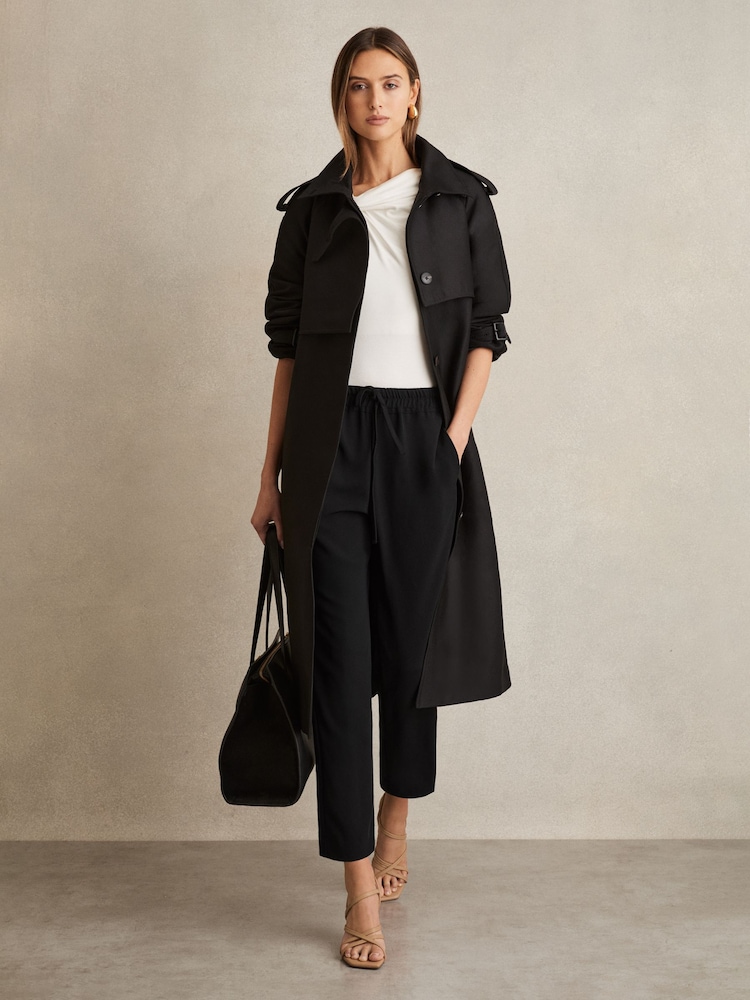 Negro - Reiss Hailey Pull-On Pantalones cónicos - Imagen 1 de 5 Negro - Reiss Hailey Pull-On Pantalones cónicos - Imagen 1 de 5