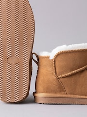 Lakeland Leather Tan Brown Ladies Sheepskin Mini Boot Slippers - Image 5 of 5