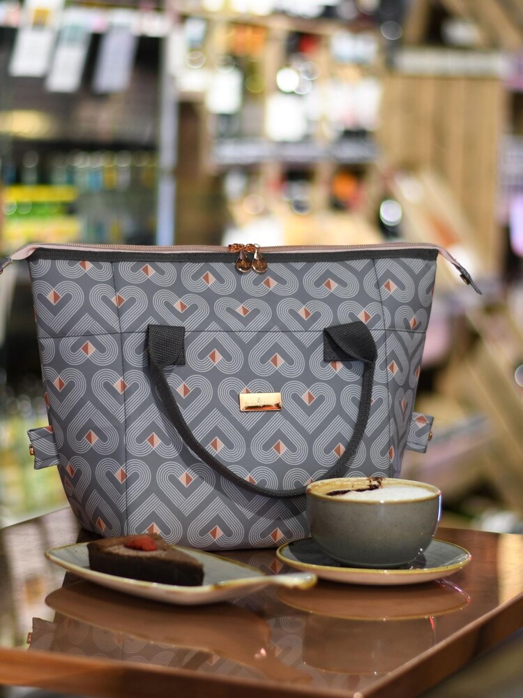 Beau And Elliot Grey Dove Vibe 2-In-1 Convertible Insulated Lunch Bag - Image 1 of 1 Beau And Elliot Grey Dove Vibe 2-In-1 Convertible Insulated Lunch Bag - Image 1 of 1