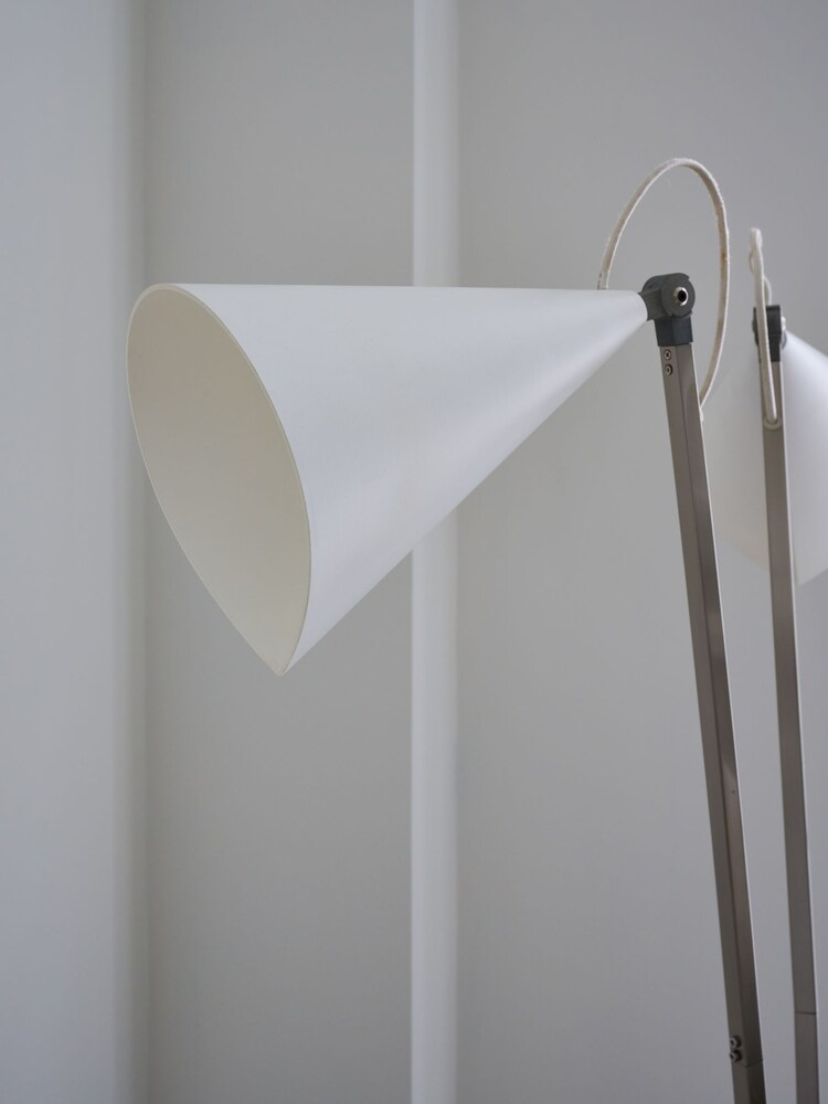 Jasper Conran London White Triple Shade Floor Lamp - Image 4 of 4 Jasper Conran London White Triple Shade Floor Lamp - Image 4 of 4
