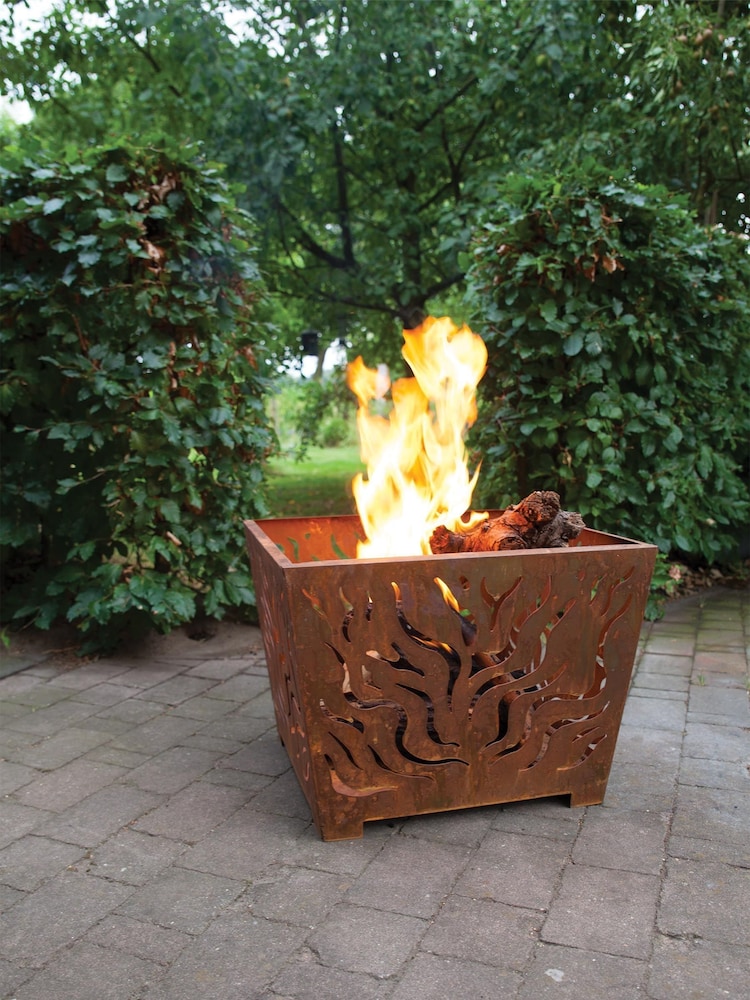 Fallen Fruits Orange Garden Medium Square Rusty Fire Basket - Image 1 of 2