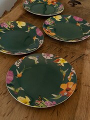Marjolein Bastin Set of 4 Hummingbirds Side Plates 21cm - Image 3 of 4