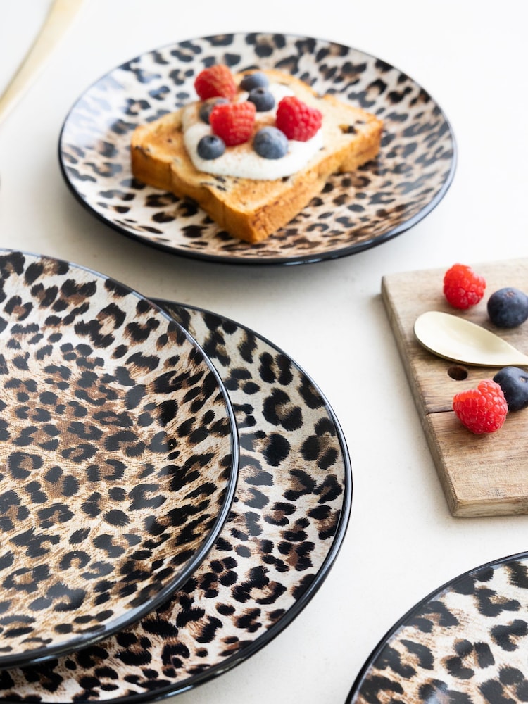 Rockett St George Set of 4 Natural Leopard Love Side Plates - Image 2 of 3