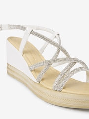 Weiß - Forever Comfort® Tubular Bling Asymmetrische Keilabsatzschuhe - Bild 4 von 5