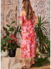 Hope And Ivy The Arianna Drop Shoulder Red Printed Satin Midaxi Dress - Image 2 of 2