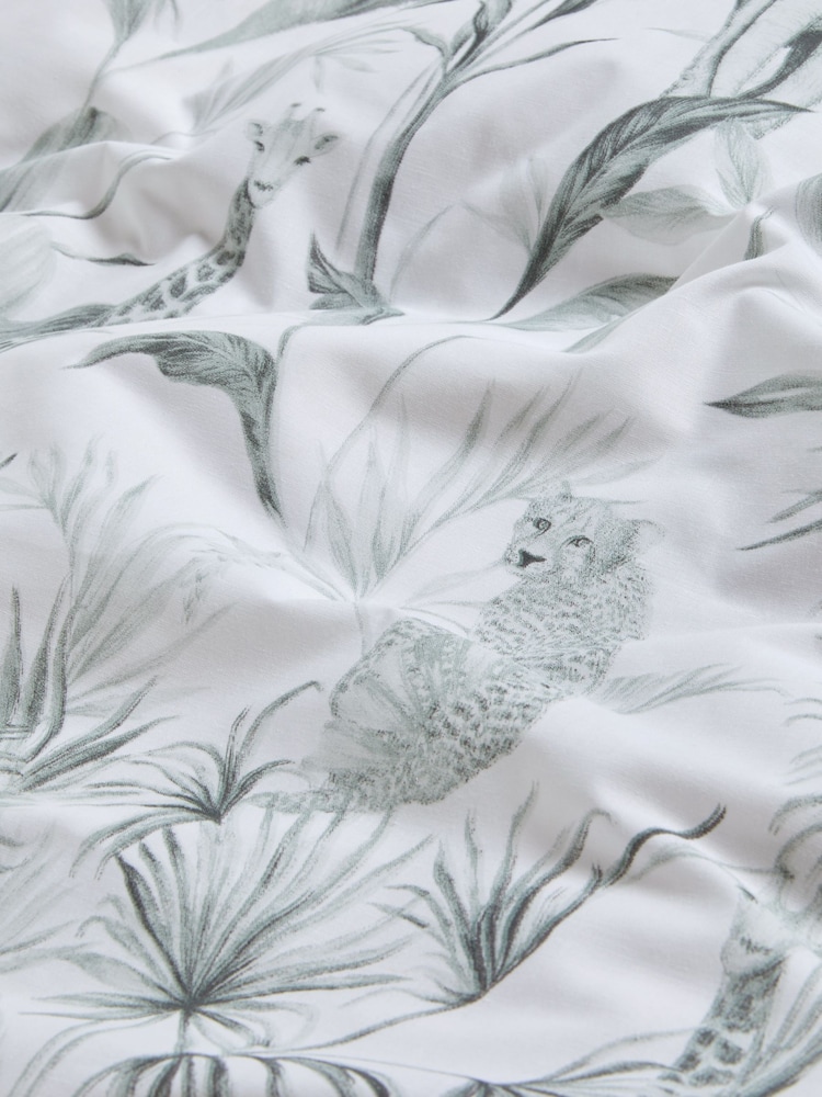 2 Pack Green/White Safari Reversible Duvet Covers and Pillowcases Set - Image 4 of 6