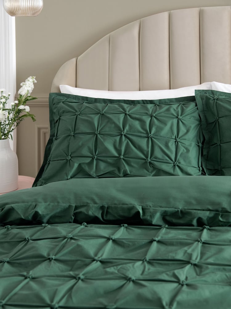 Bottle Green Textured Pleats Duvet Cover And Pillowcase Set - Image 1 of 4