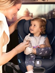Cybex Black Sirona S2 i-Size 3 months-approx 4 years 360 Rotating ISOFIX Car Seat - Deep Black - Image 1 of 9