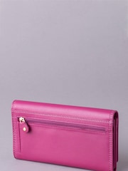 Lakeland Leather Cranberry Large Purse - Image 2 of 4