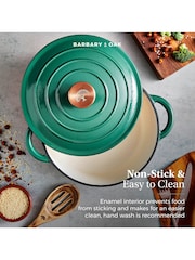 Barbary & Oak Green 24cm Foundry Round Cast Iron Casserole Pan - Image 3 of 7