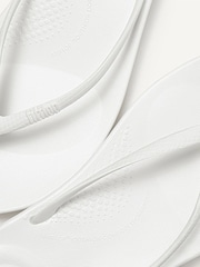 FitFlop iQushion Ergonomic Flip Flops - Image 4 of 4