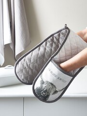 Grey Hamish the Highland Cow Kitchen Oven Gloves - Image 1 of 3