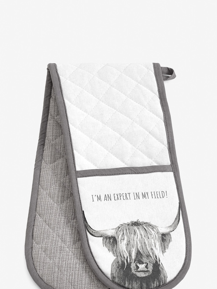 Grey Hamish the Highland Cow Kitchen Oven Gloves - Image 3 of 3