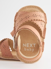Braun/Wellensaum - Baby-Sandalen (0–18 Monate) - Bild 4 von 5