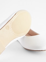 White Standard Fit (F) Stain Resistant Corsage Flower Occasion Shoes - Image 5 of 5