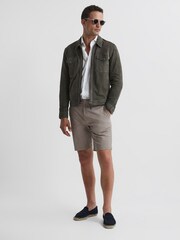 Reiss Mushroom Wicket Modern Fit Cotton Blend Chino Shorts - Image 4 of 6