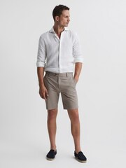 Reiss Mushroom Wicket Modern Fit Cotton Blend Chino Shorts - Image 5 of 6