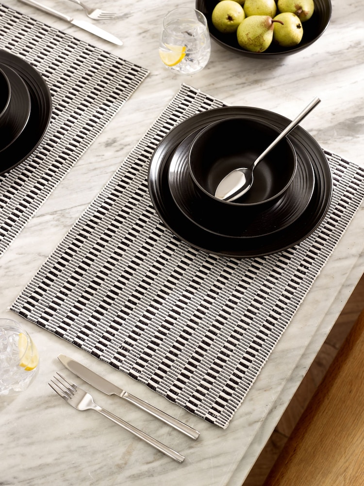 Set of 2 Black/White Bronx Woven 100% Cotton Placemats - Image 1 of 4