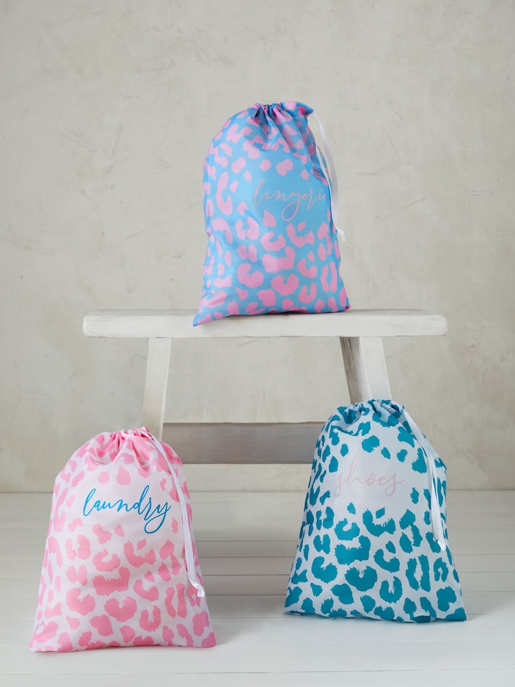 Set of 4 Travel Bags - Image 2 of 3