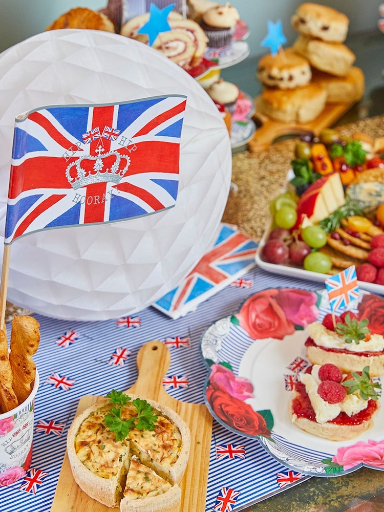 Party Pieces 2 Pack Multi A Great British Party Paper Table Runners - Image 2 of 3