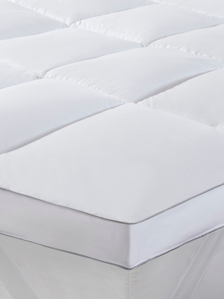 BHS White Like Down Mattress Topper - Image 2 of 3 BHS White Like Down Mattress Topper - Image 2 of 3