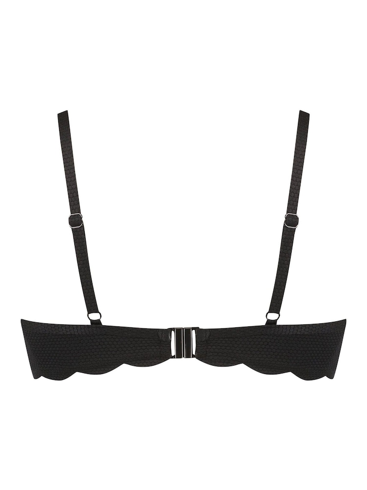 Hunkemoller Scallop Push-up Pink Underwired Bikini Top Cup A - E - Image 6 of 6 Hunkemoller Scallop Push-up Pink Underwired Bikini Top Cup A - E - Image 6 of 6