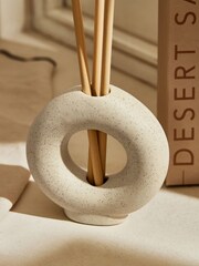 Desert Sands Nutmeg and Cedarwood 100ml Set Of Reedless Diffuser - Image 2 of 3