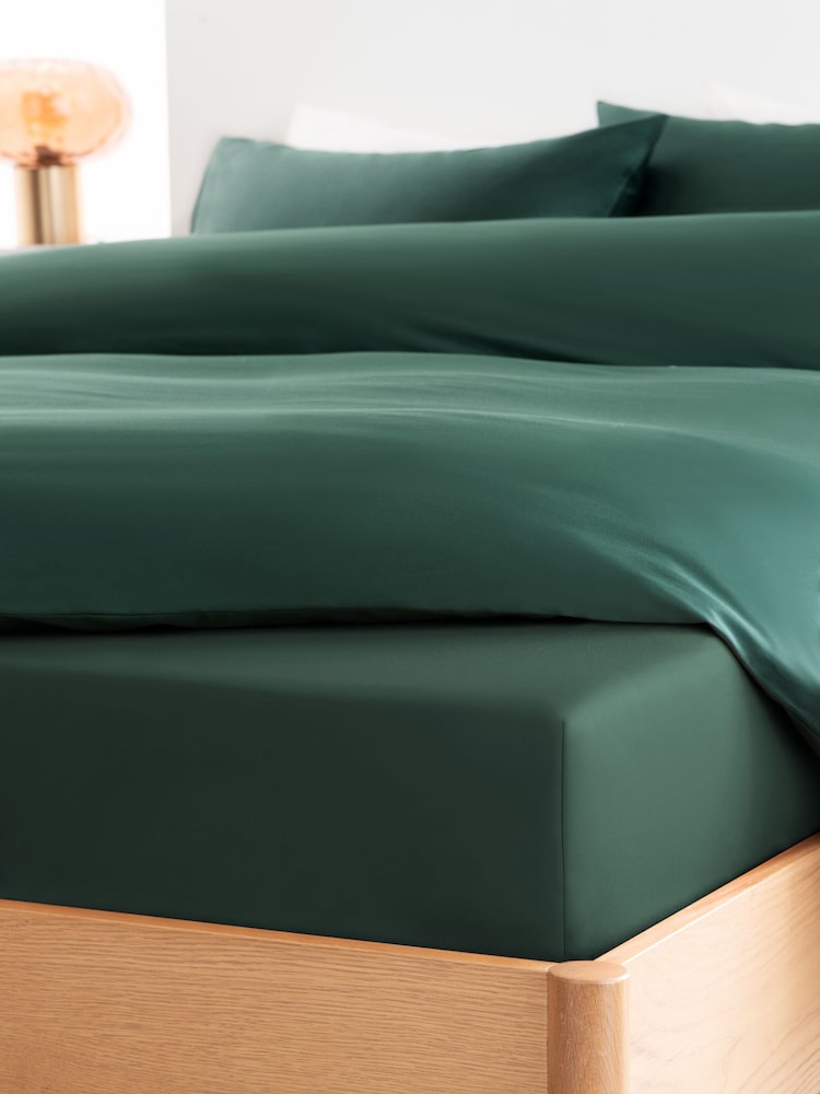 Bottle Green Collection Luxe 400 Thread Count 100% Egyptian Deep Fitted Cotton Sateen Sheet - Image 1 of 1