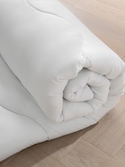 Sleep In Komfortable Daunendecke - Bild 1 von 8