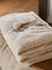 Neutral Base Cosy Bunny Appliqué Throw - Image 3 of 5