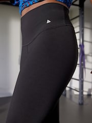 Черная техническая принта Ultimate - Моделирующие леггинсы Next Active Yoga 7/8 Sports - Изображение 4 из 6