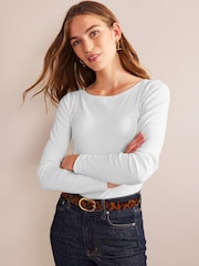 Weiß - Boden Essential Jersey-T-Shirt mit U-Boot-Ausschnitt - Bild 1 von 5