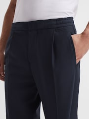 Reiss Navy Brighton Relaxed Drawstring Trousers with Turn-Ups - Image 4 of 5
