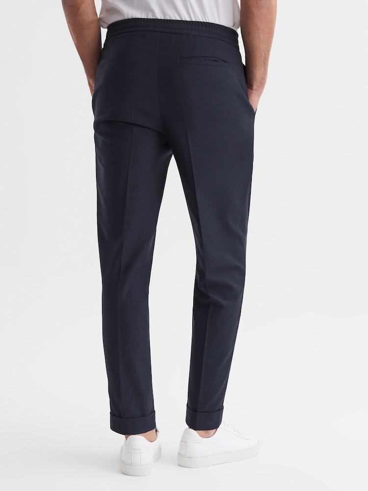 Azul marino - Pantalones holgados con cordón ajustable y dobladillo Brighton de Reiss - Imagen 5 de 5 Azul marino - Pantalones holgados con cordón ajustable y dobladillo Brighton de Reiss - Imagen 5 de 5