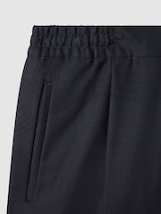 marine - Pantalons de travail plissés coupe décontractée Reiss Brighton - Image 8 sur 9