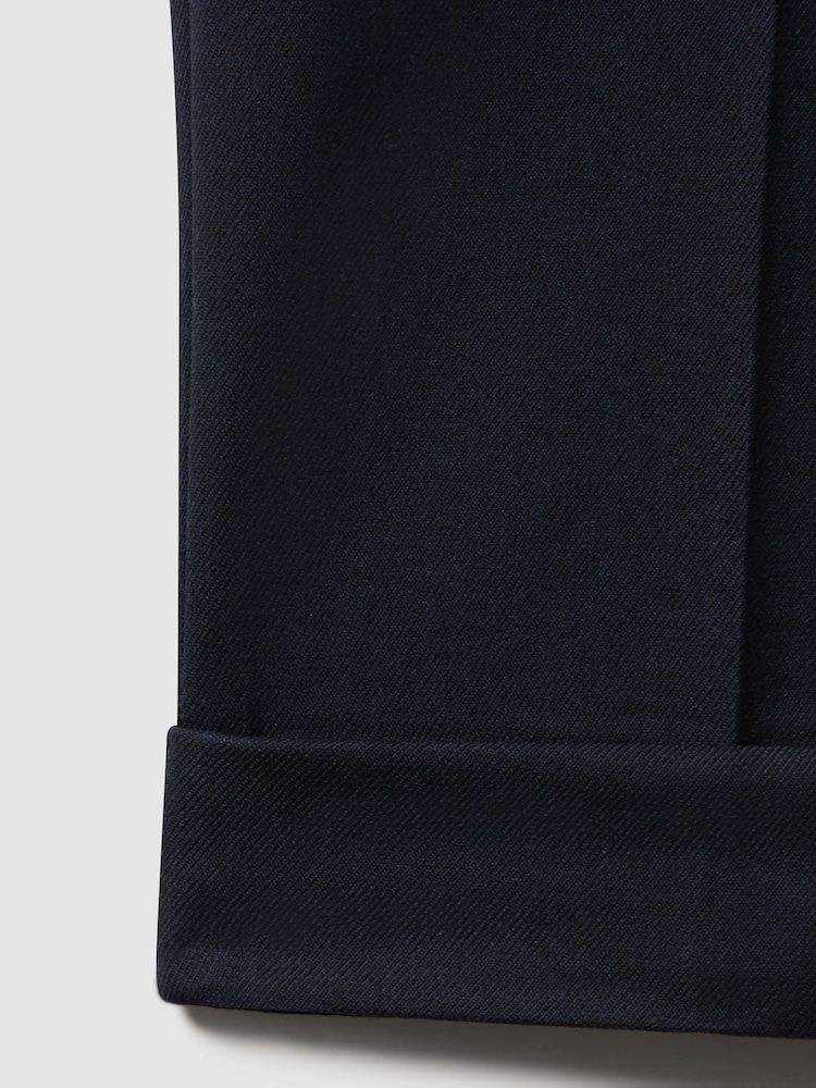 marine - Pantalons de travail plissés coupe décontractée Reiss Brighton - Image 9 sur 9 marine - Pantalons de travail plissés coupe décontractée Reiss Brighton - Image 9 sur 9