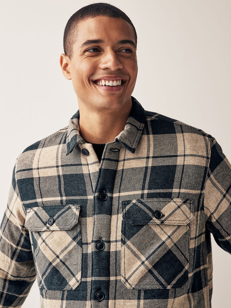 Écru naturel/vert - Veste-chemise avec doublure imitation peau de mouton - Image 4 of 10