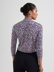 Azul - Blusa estampada Hobbs Aimee - Imagem 2 de 4