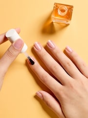 S.O.S. Nail Care Strengthener and Cuticle Oil Set - Image 3 of 5