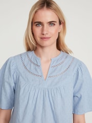 M&co Bluse mit Spitzenbesatz, Blau - Bild 3 von 5